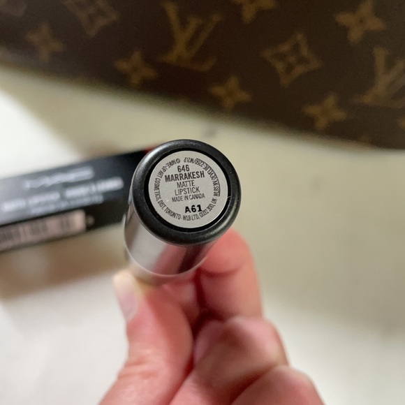MAC | 646 Marrakesh Matte Lipstick - Picture 9 of 9